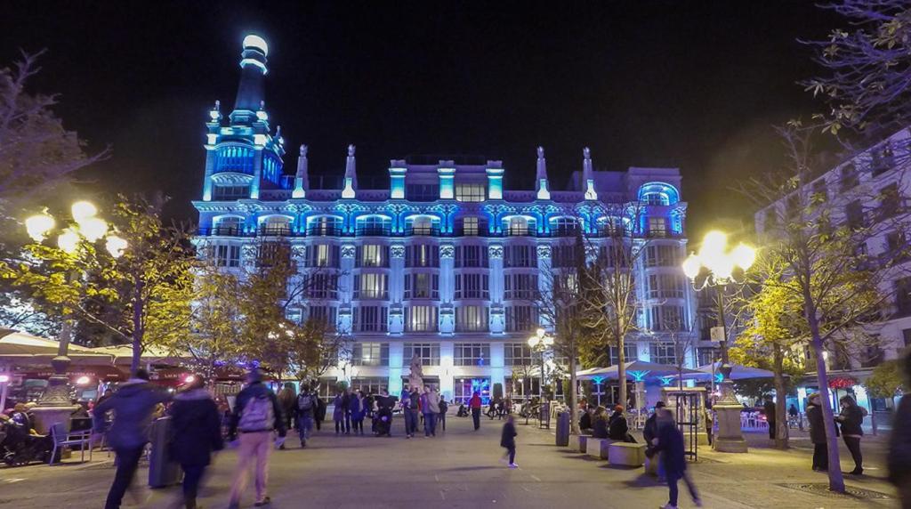 Luminoso Apartamento En Lavapies-Tirso De Molina Appartement Madrid Buitenkant foto